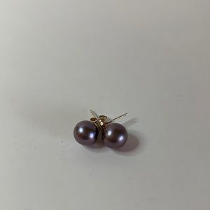 Purple pearl earrings